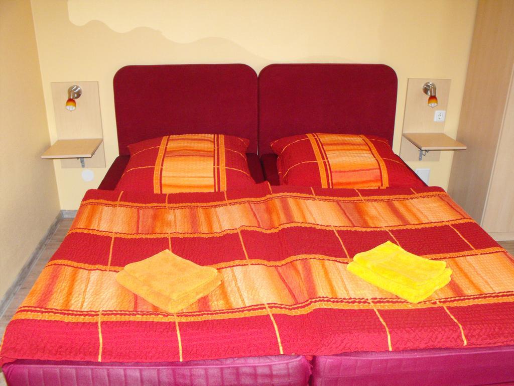 Pension Fuerst Borwin Markgrafenheide Chambre photo