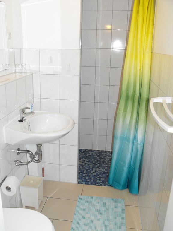 Pension Fuerst Borwin Markgrafenheide Chambre photo