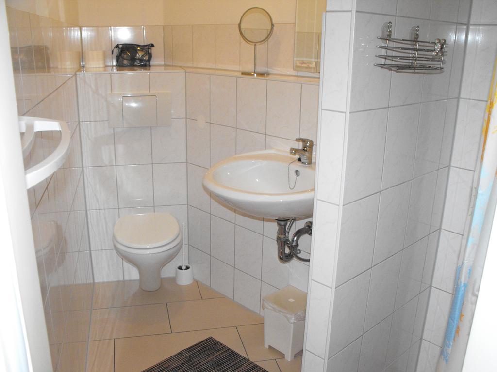 Pension Fuerst Borwin Markgrafenheide Chambre photo